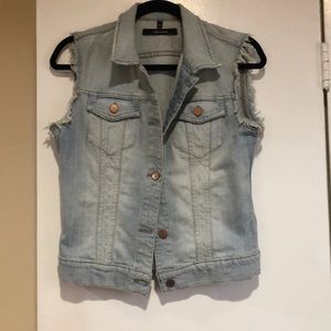 Frayed denim vest